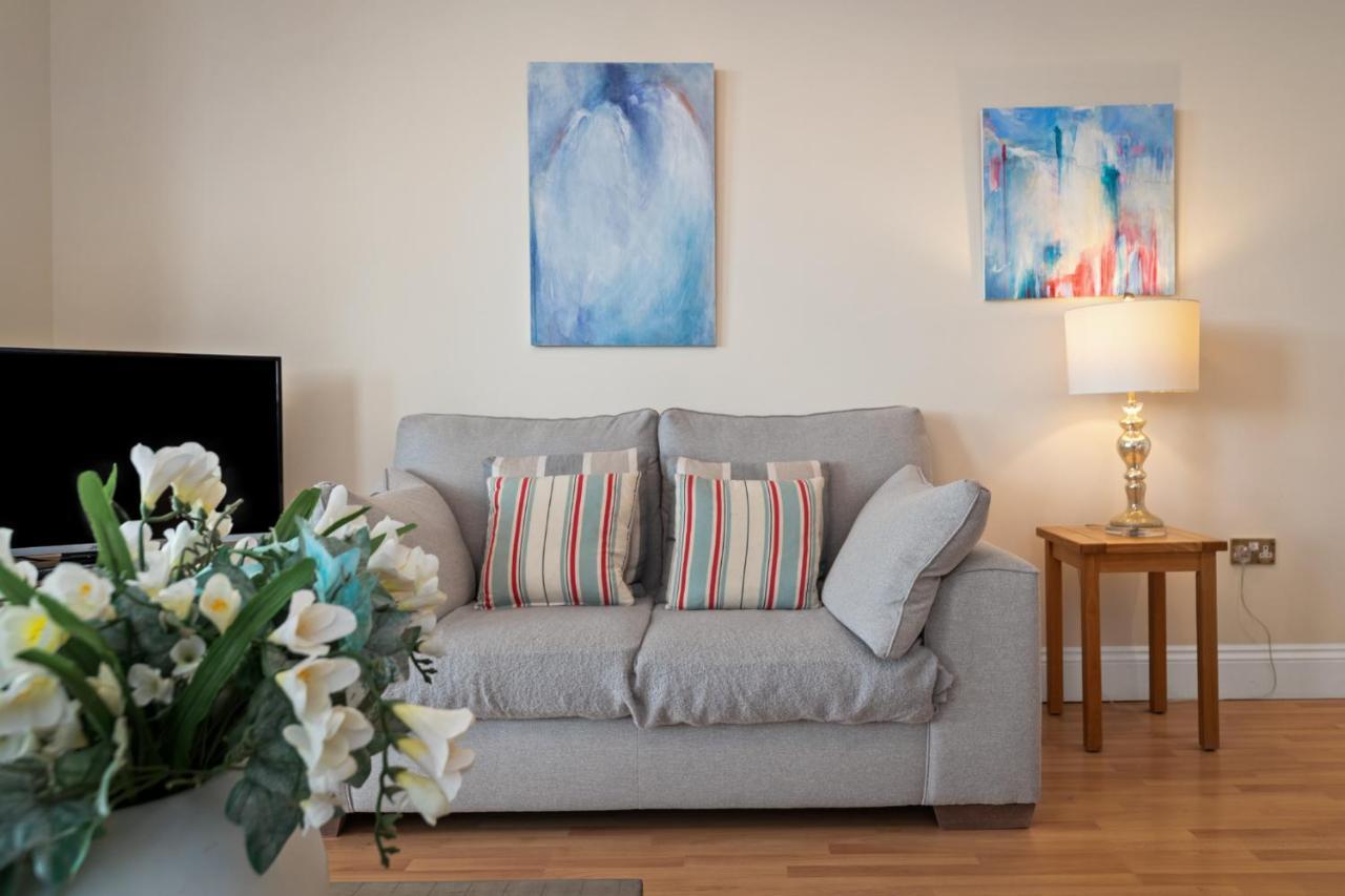 Bryn Y Mor - Tenby Apartment Sea Views Ngoại thất bức ảnh