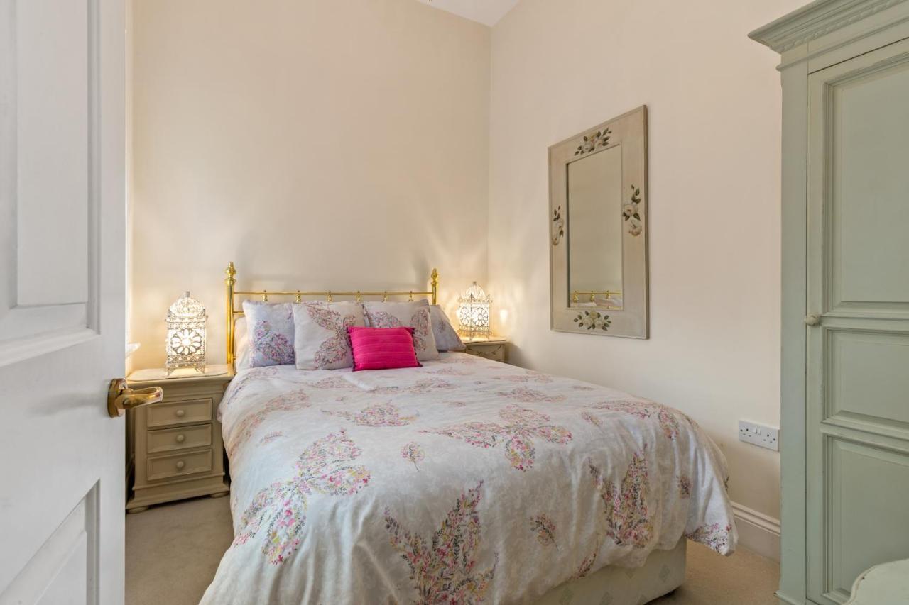 Bryn Y Mor - Tenby Apartment Sea Views Ngoại thất bức ảnh