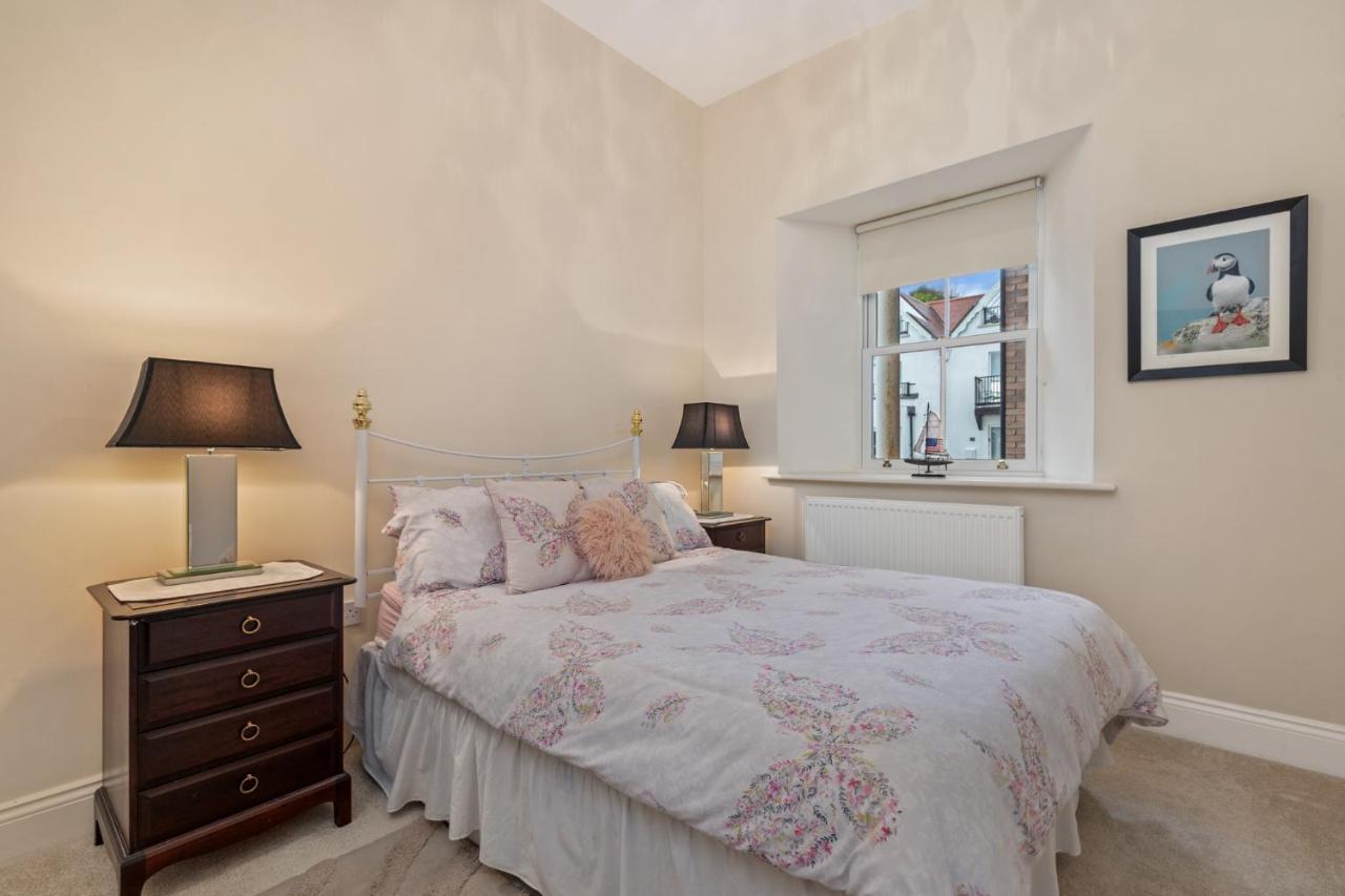 Bryn Y Mor - Tenby Apartment Sea Views Ngoại thất bức ảnh