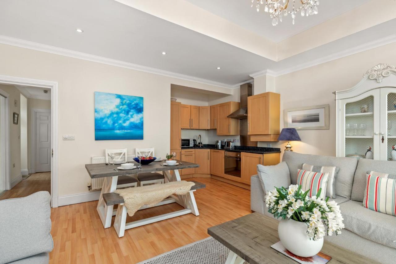 Bryn Y Mor - Tenby Apartment Sea Views Ngoại thất bức ảnh